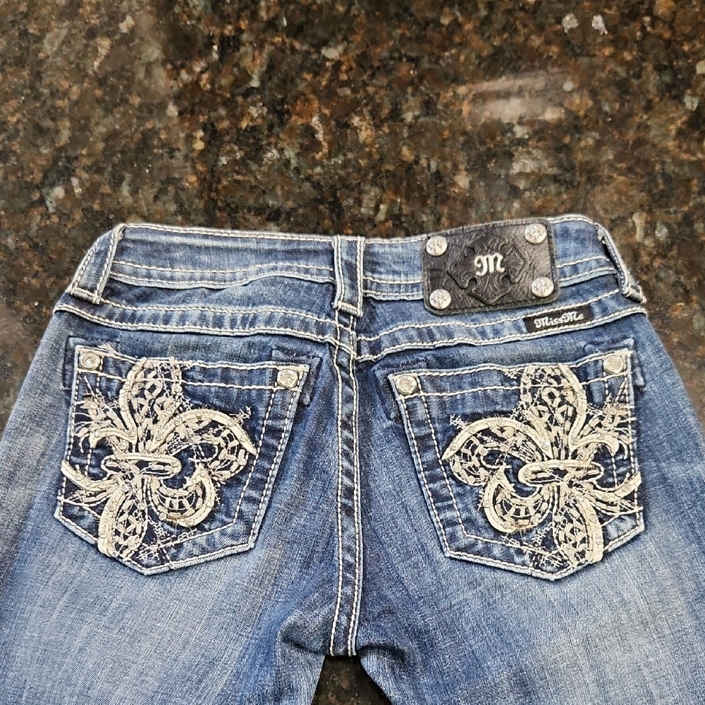 Miss Me Blue Skinny Jeans with Distressed Vintage Look - Picture 3 of 6